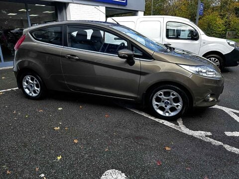 Ford Fiesta ZETEC 5