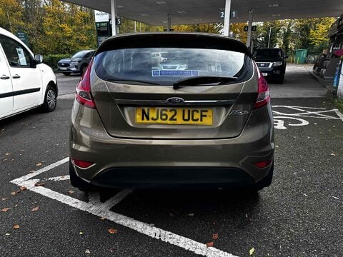 Ford Fiesta ZETEC 8