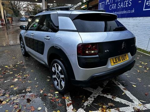 Citroen C4 Cactus BLUEHDI FLAIR 9