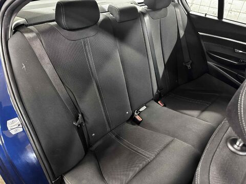 BMW 3 Series 320I SPORT 29