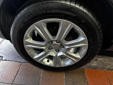 Land Rover Range Rover Evoque ED4 SE TECH 10