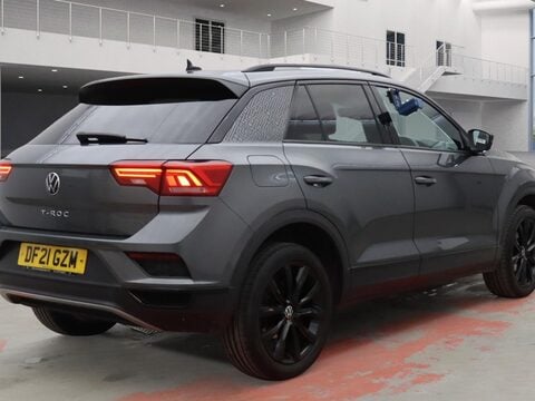 Volkswagen T-Roc BLACK EDITION TSI EVO DSG 2