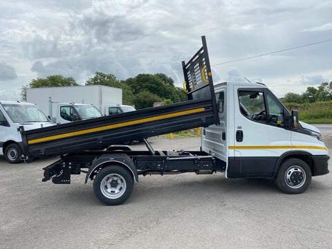 Iveco Daily 35C14B 10