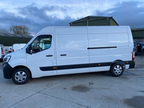 Renault Master LWB 8