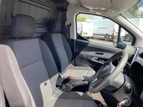 Vauxhall Combo L1H1 2300 SPORTIVE S/S 12