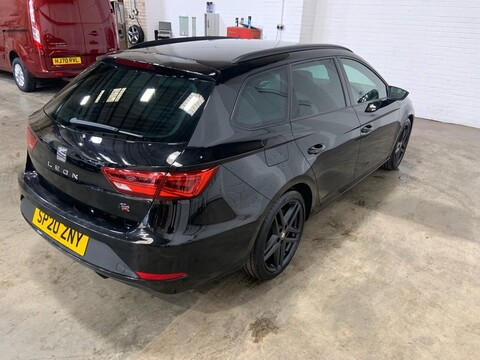 SEAT Leon TSI EVO FR BLACK EDITION 5