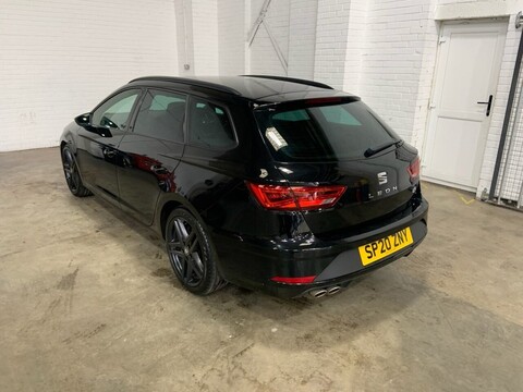 SEAT Leon TSI EVO FR BLACK EDITION 7