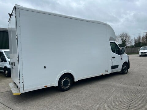 Renault Trucks Uk Master 35 L3H1 4