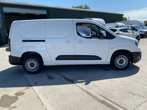 Vauxhall Combo L2H1 2300 EDITION S/S 4