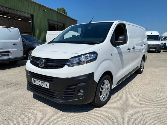 Vauxhall Vivaro L2H1 3100 DYNAMIC S/S