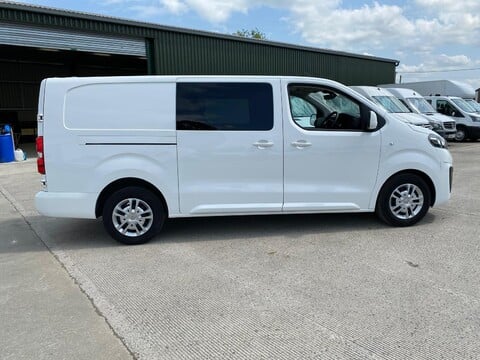 Vauxhall Vivaro L2H1 3100 SPORTIVE S/S DCB 4