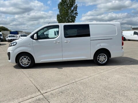 Vauxhall Vivaro L2H1 3100 SPORTIVE S/S DCB 9