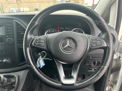 Mercedes-Benz Vito 110 PURE L2 14