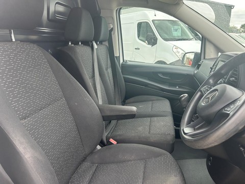 Mercedes-Benz Vito 110 PURE L2 11