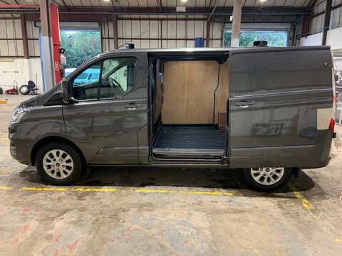 Ford Transit Custom 300 LIMITED P/V ECOBLUE 10