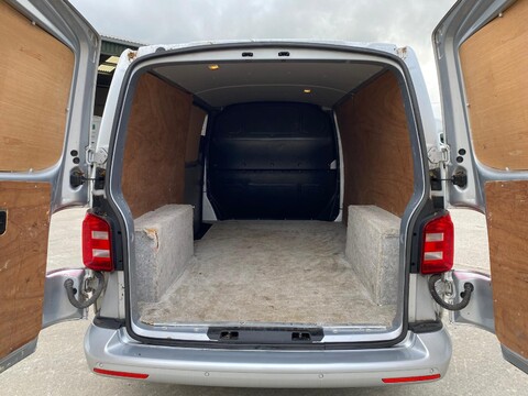 Volkswagen Transporter T30 TDI P/V HIGHLINE 9