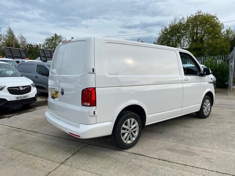 Volkswagen Transporter T28 TDI P/V HIGHLINE 10