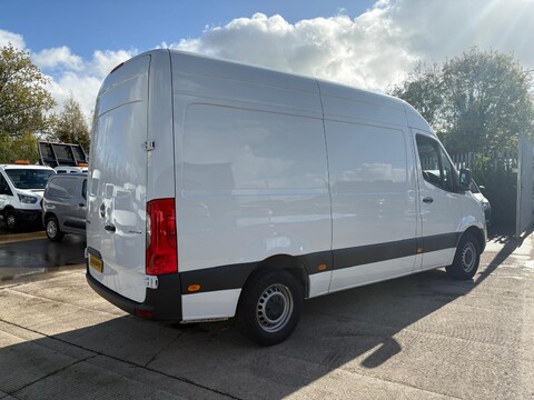 Mercedes-Benz Sprinter 315 CDI PROGRESSIVE 8