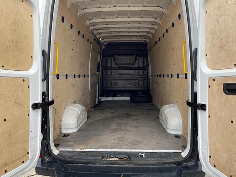 Volkswagen Crafter CR35 TDI L H/R P/V TRENDLINE 7