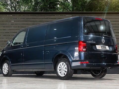 Volkswagen Transporter T32 TDI P/V HIGHLINE 2