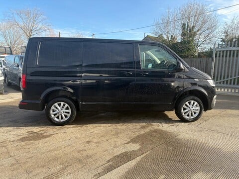 Volkswagen Transporter T30 TDI P/V HIGHLINE 10