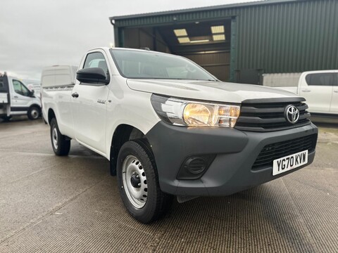 Toyota Hilux ACTIVE 4WD D-4D S/C 3