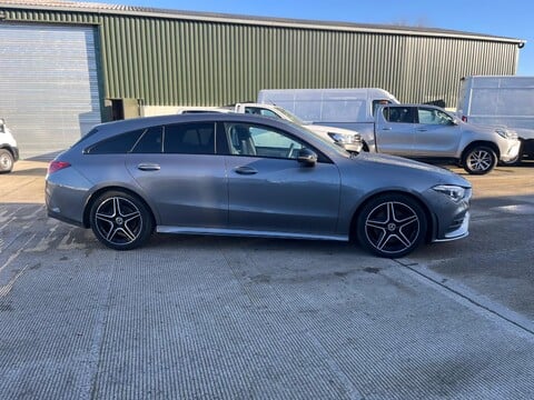 Mercedes-Benz CLA Class CLA 200 AMG LINE EXECUTIVE 4