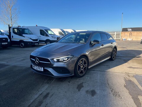 Mercedes-Benz CLA Class CLA 200 AMG LINE EXECUTIVE 1