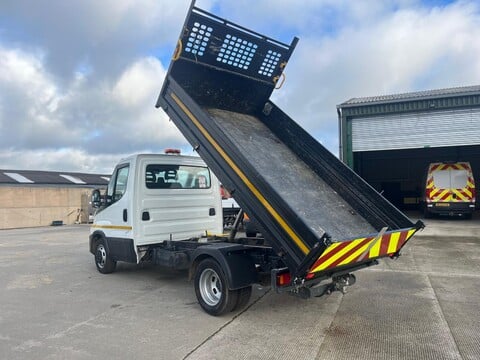 Iveco Daily 35C14B 10