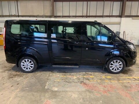 Ford Tourneo Custom 320 TITANIUM L2 ECOBLUE 4