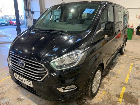 Ford Tourneo Custom 320 TITANIUM L2 ECOBLUE