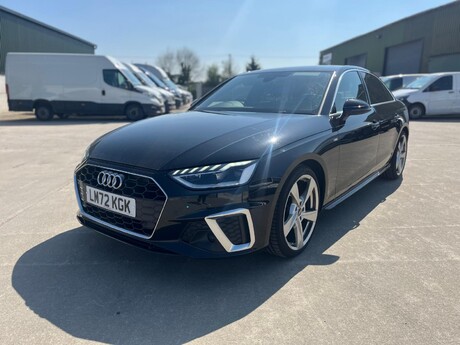 Audi A4 TDI S LINE MHEV