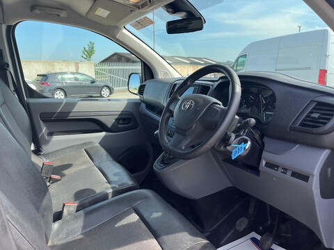 Toyota Proace L2 ICON 11