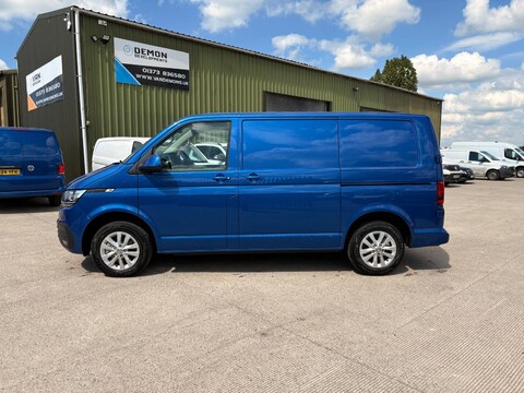 Volkswagen Transporter T28 TDI P/V HIGHLINE 9