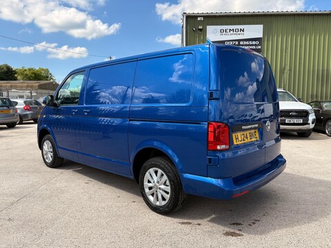 Volkswagen Transporter T28 TDI P/V HIGHLINE 8