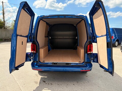 Volkswagen Transporter T28 TDI P/V HIGHLINE 7