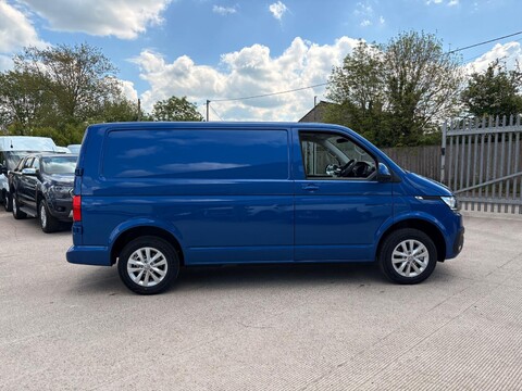 Volkswagen Transporter T28 TDI P/V HIGHLINE 4