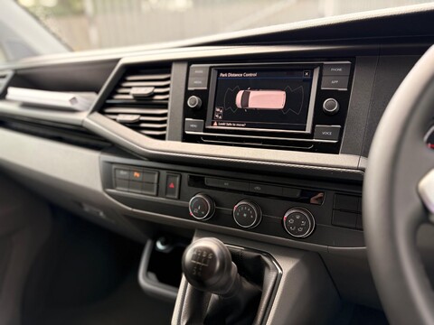 Volkswagen Transporter T28 TDI P/V HIGHLINE 12