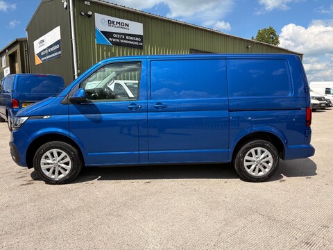 Volkswagen Transporter T28 TDI P/V HIGHLINE 9