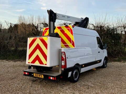 Renault Trucks Uk Master 35 L2H2 4