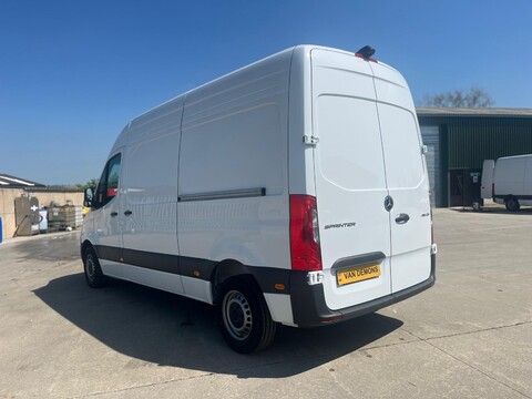 Mercedes-Benz Sprinter 315 CDI PROGRESSIVE 7