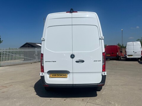 Mercedes-Benz Sprinter 315 CDI PROGRESSIVE 8