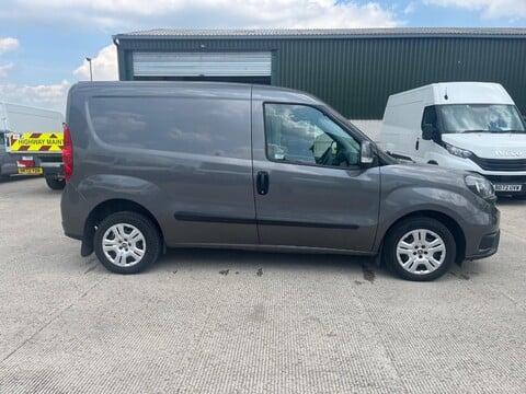 Fiat Doblo 16V TECNICO MULTIJET II 4