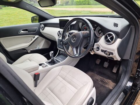 Mercedes-Benz A Class A200 CDI SPORT 8