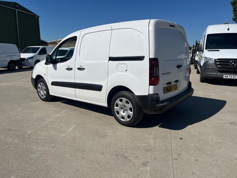 Peugeot Partner BLUE HDI PROFESSIONAL L1 8
