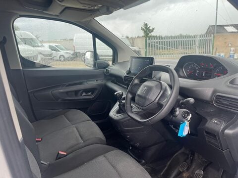 Peugeot Partner BLUEHDI PROFESSIONAL PREMIUM L1 10