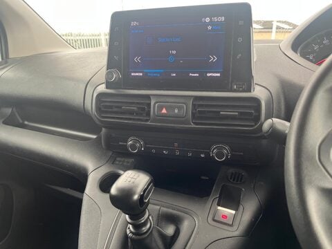 Peugeot Partner BLUEHDI PROFESSIONAL PREMIUM L1 12