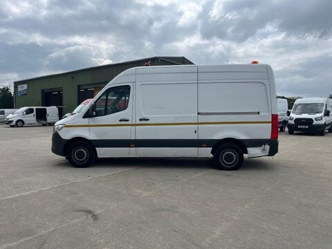 Mercedes-Benz Sprinter 315 CDI PROGRESSIVE 8