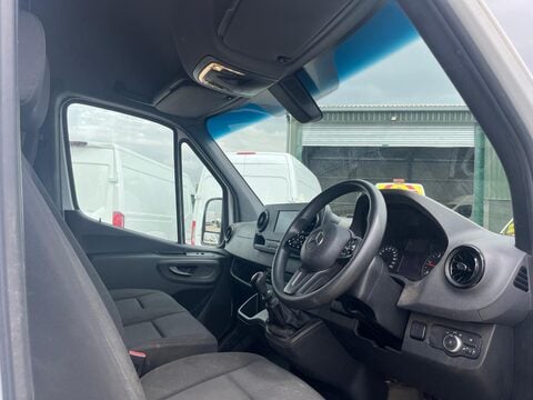 Mercedes-Benz Sprinter 315 CDI PROGRESSIVE 9