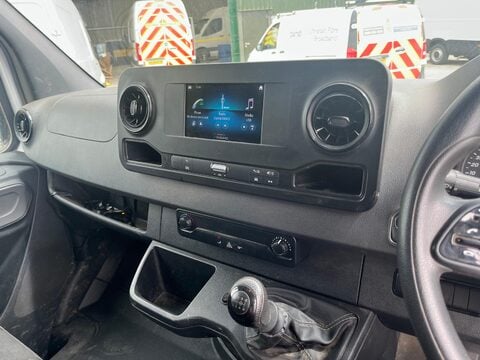 Mercedes-Benz Sprinter 315 CDI PROGRESSIVE 11